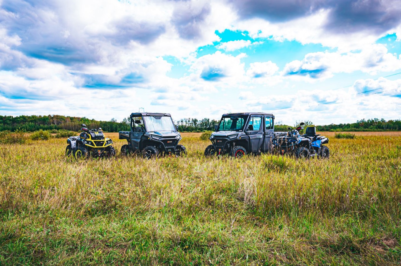VTT Aodes dans un champ près d’Alma